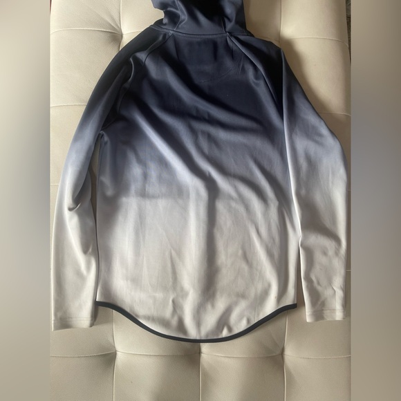 Fading Sweater - Picture 2 of 2